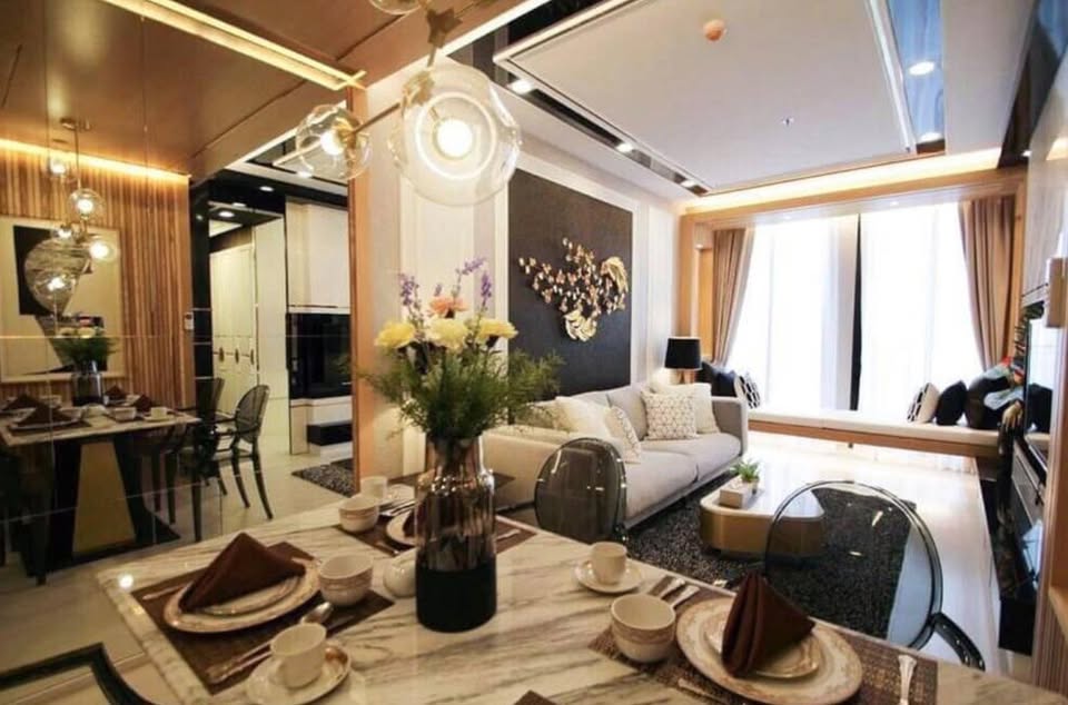♦ Prime Location ♦ ตึก C ชั้น 15+ 55.00 ตร.ม. | 1 ห้องนอน 1 ห้องน้ำ | คอนโดมี Skywalk เชื่อมเข้า BTS เพลินจิต, Central Embassy – รูปที่ 3