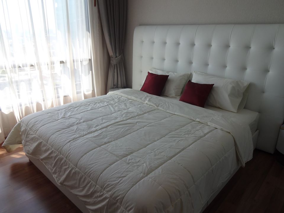 1 Bed Nice Room Fully furnished City view Good Location Close to MRT Thailand Cultural Centre 220 m. @ IVY Ampio – รูปที่ 3