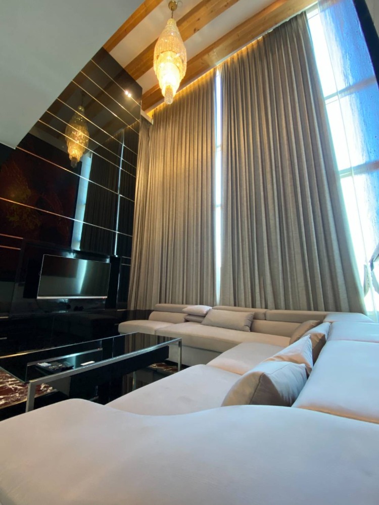 ♦ Penthouse ♦ ชั้น 20+ 342.00 ตร.ม. | 3 ห้องนอน 4 ห้องน้ำ | ใกล้ มศว. 2 นาที, MRT สุขุมวิท 3 นาที, เทอร์มินอล21 7 นาที, เอ็มสเฟียร์ 8 นาที – รูปที่ 2