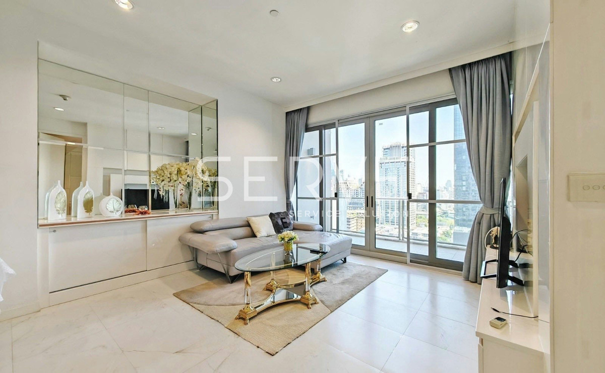 Nice Decorate 1 Bed with Bathtub 70 Sq.m. Good Location Close to BTS Ratchadamri 300 m. at 185 Rajadamri Condo / For Rent Nice Decorate 1 Bed with Bathtub 70 Sq.m. Good Location Close to BTS Ratchadamri 300 m. at 185 Rajadamri Condo / For Rent