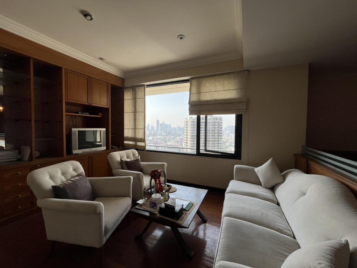 เช่าด่วน ห้องหายาก!🔥 บ้านปิยะสาทร🔥 3bed 3bath + ห้องเมด ใจกลางสาทร ไม่เกิน 70k ไม่มีแล้ววว ห้ามพลาด!