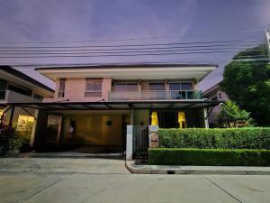 📢👇Perfect Place Rama 9-Krungthepkreetha a place that easily traveling with multiple routes: Ramkhamhaeng, Thap Chang Toll Gate, Krungthep Kreetha, Romklao, and Suvarnabhumi Airport. The project is located on the main road and has access through Mistine Al