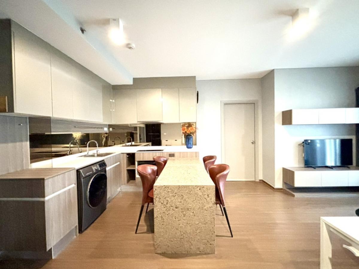 Condo for rent, next to BTS Saphan Khwai, 2 bedrooms, 2 bathrooms, beautiful view Condo for rent, next to BTS Saphan Khwai, 2 bedrooms, 2 bathrooms, beautiful view