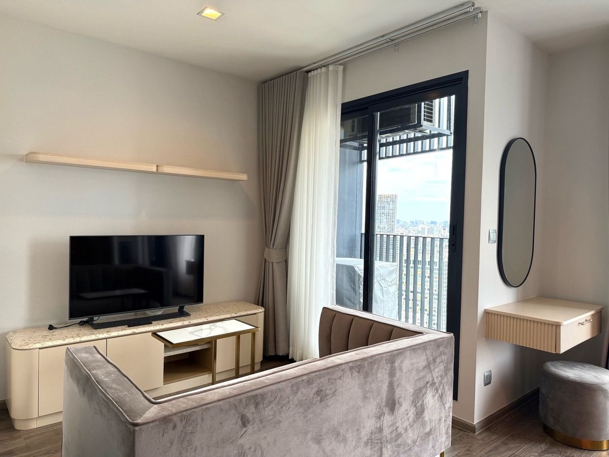 Life Ladprao Valley, new room, high floor, city view, complete electrical appliances Life Ladprao Valley, new room, high floor, city view, complete electrical appliances