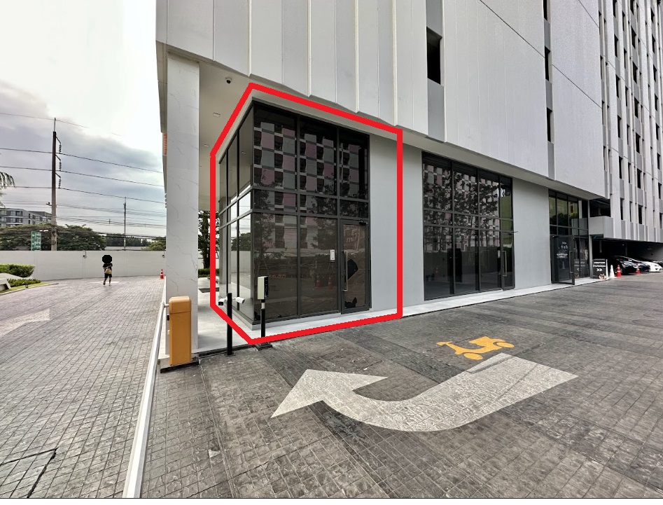 Shop for sale, corner room, glass on 2 sides, under the Modiz Launch building Shop for sale, corner room, glass on 2 sides, under the Modiz Launch building