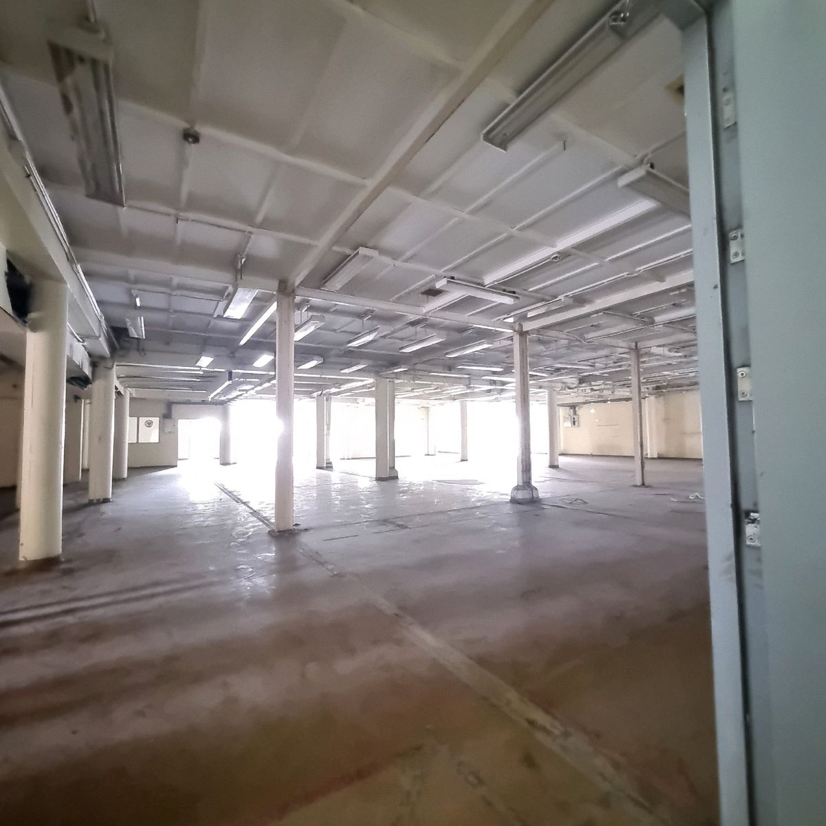 Industrial factory for rent, Suk Sawat 30, land area 1 rai 3 sq.wa, 2-storey building, with dormitory for workers to stay 0928242499 Industrial factory for rent, Suk Sawat 30, land area 1 rai 3 sq.wa, 2-storey building, with dormitory for workers to stay 0928242499