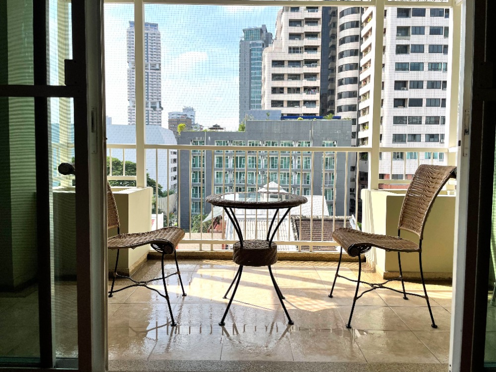 Condo for sale, house style, The Bangkok Sukhumvit 43 project, spacious, 2 bedrooms, 115 sq m, comfortable to live in, near BTS Ekkamai Condo for sale, house style, The Bangkok Sukhumvit 43 project, spacious, 2 bedrooms, 115 sq m, comfortable to live in, near BTS Ekkamai