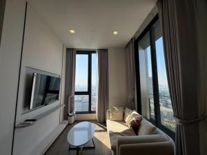 Urgent sale!! The Clover Park Residence, 2 bedrooms, 1 bathroom, 50 square meters, high floor, garden view, fully furnished