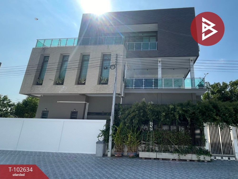 Urgent sale, 3-storey detached house, Pool Villa style, Verona by Un Ai Ruk project, Chonburi (Verona by Un Ai Ruk)