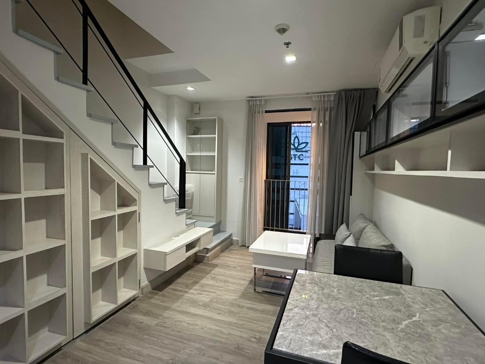ขายด่วน ราคาถูกมากๆๆ !!!ขายคอนโด Ideo Mobi Sathorn Size 44sqm(1bedroom Duplex/1bathroom) floor 3x ในราคาตรมละ 12x,xxx เท่านั้น ขายด่วน ราคาถูกมากๆๆ !!!ขายคอนโด Ideo Mobi Sathorn Size 44sqm(1bedroom Duplex/1bathroom) floor 3x ในราคาตรมละ 12x,xxx เท่านั้น