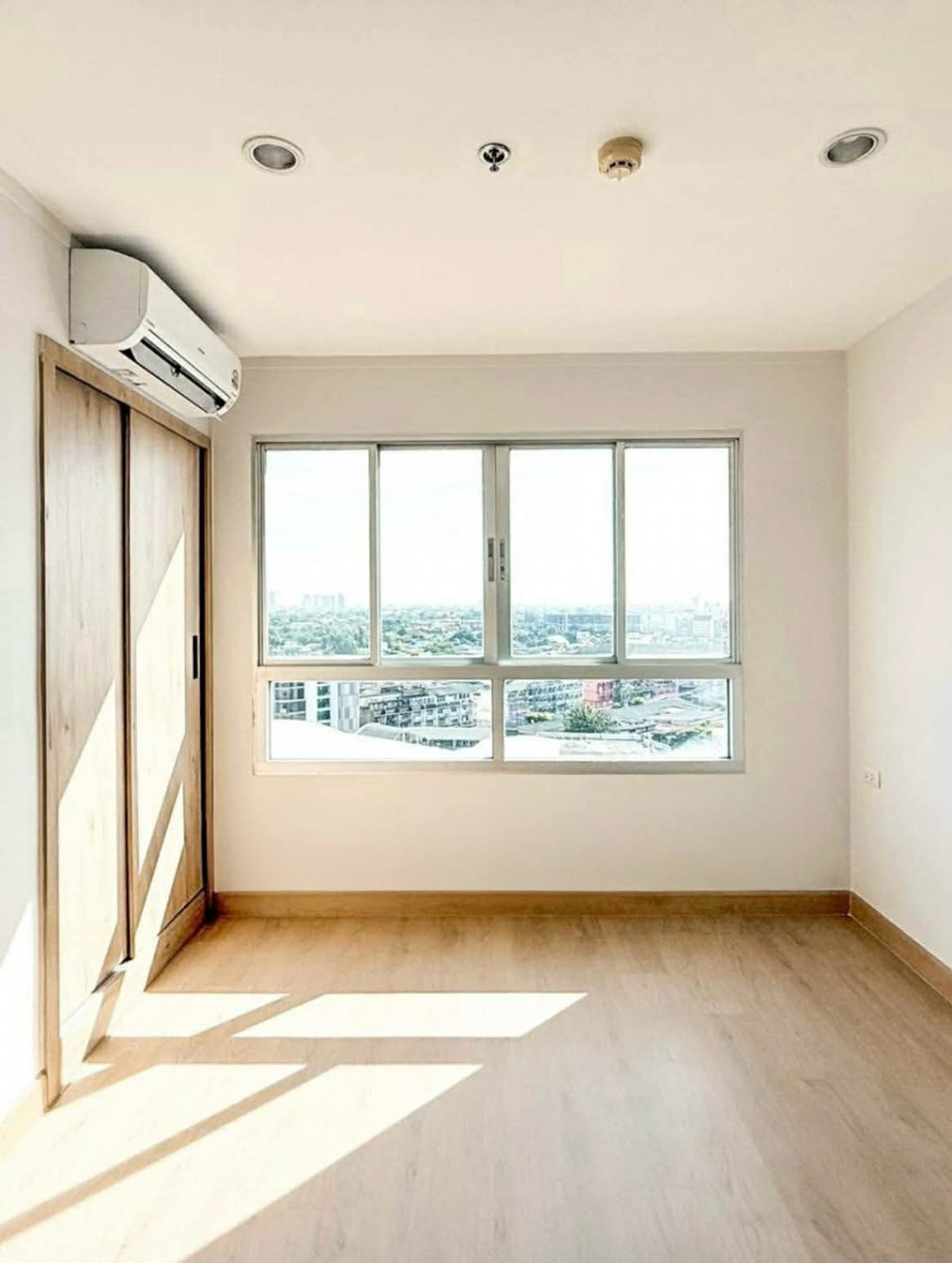 Corner room with beautiful view, fully furnished⭐Lumpini Ville Sukhumvit 77 Phase 2 (Lumpini Ville Sukhumvit 77 Phase 2)