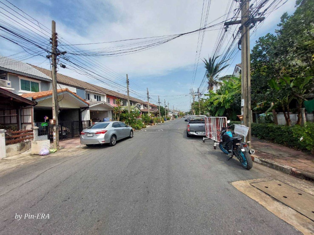 For sale and rent: 2-storey townhouse, Naphawan Village, Sai Mai, near BTS Green Line