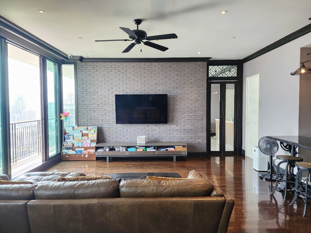 Pet Friendly 🐱🐶 (2 Bed 156 Sqm) 🐱🐶 RENT @BTS Asoke - Rental Price (110,000 THB) Negotiable – รูปที่ 3