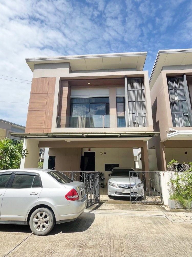 ขาย S Gate Premium กาญจนาภิเษก ซ.กันตนา 3 นอน 3 น้ำ 40 ตร.วา หลังมุม ขาย S Gate Premium กาญจนาภิเษก ซ.กันตนา 3 นอน 3 น้ำ 40 ตร.วา หลังมุม