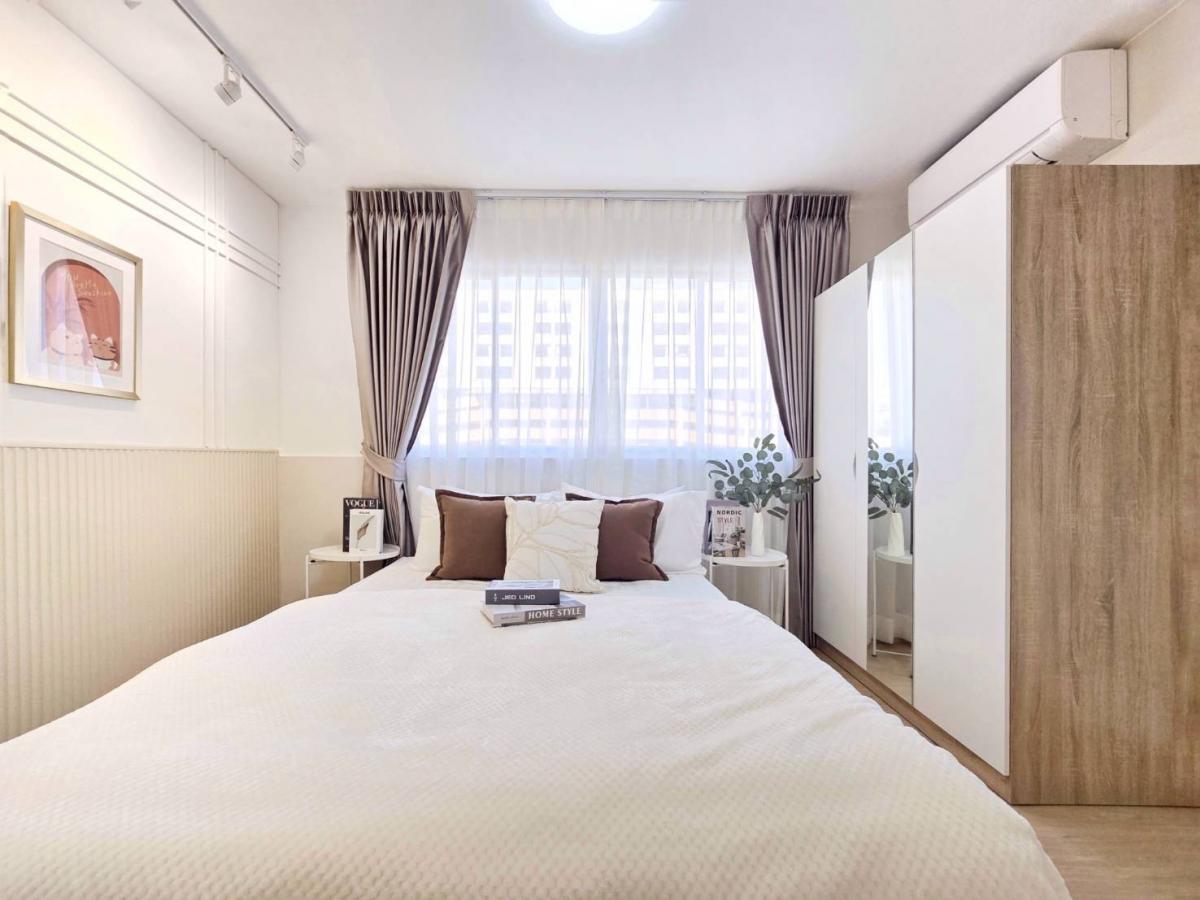 This room..so beautiful and clean🥰🥰🥰“Corner room, open view, cafe feel🪴 Near The Mall Bangkapi, you can walk to the BTS!” ✅️ Must be this! Lumpini Center Lat Phrao 111✨️✨️ This room..so beautiful and clean🥰🥰🥰“Corner room, open view, cafe feel🪴 Near The Mall Bangkapi, you can walk to the BTS!” ✅️ Must be this! Lumpini Center Lat Phrao 111✨️✨️