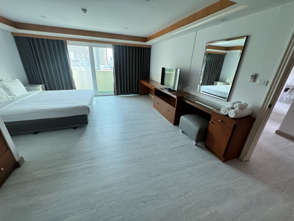 For rent 2 bedrooms 200 sq m. large room, Jai Dee Mansion Chaidee Mansion