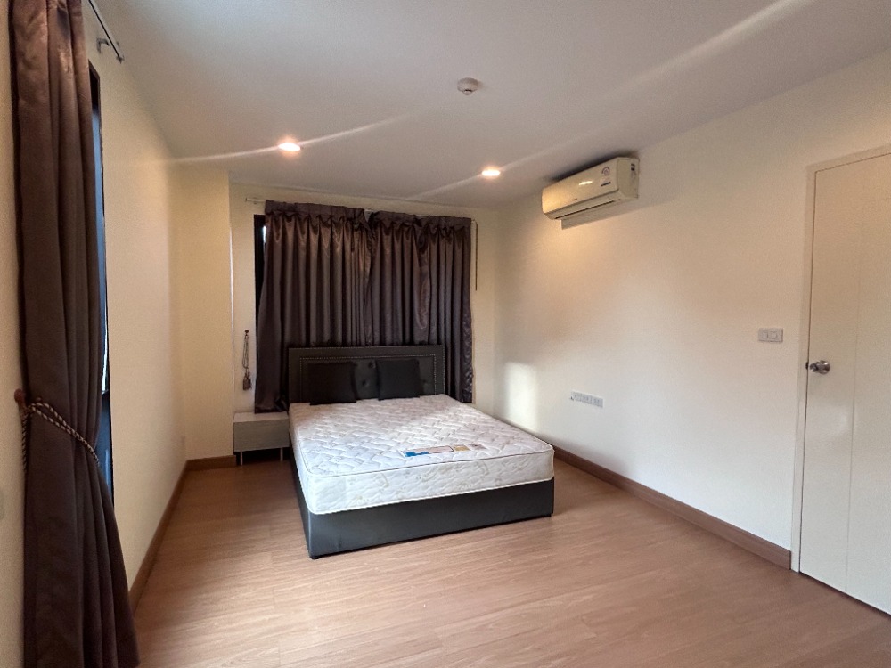 ขายคอนโด พรีมิโอ ไพร์ม เกษตร-นวมินทร์  1 ห้องนอน 1 ห้องน้ำ 1 ห้องรับแขก ขนาด 43 ตรม. ราคา 2.3 ล้าน ค่าโอนคนละครึ่ง  มีแอร์ 2 ตัว แยกห้องนอน ห้องรับแขกกับห้องครัวออกจากกัน