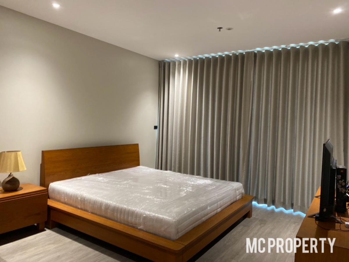 Silom Grand Terrace 1 bedroom 42sqm high floor No Block view facing South best condition!!! for rent only 30,000 please contact 0816878954 Silom Grand Terrace 1 bedroom 42sqm high floor No Block view facing South best condition!!! for rent only 30,000 please contact 0816878954