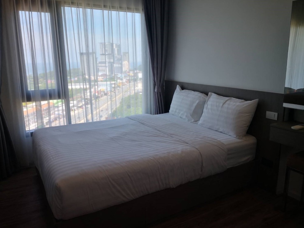 Condo for rent, clean room, fully furnished, Sriracha city view, short-term contract Condo for rent, clean room, fully furnished, Sriracha city view, short-term contract
