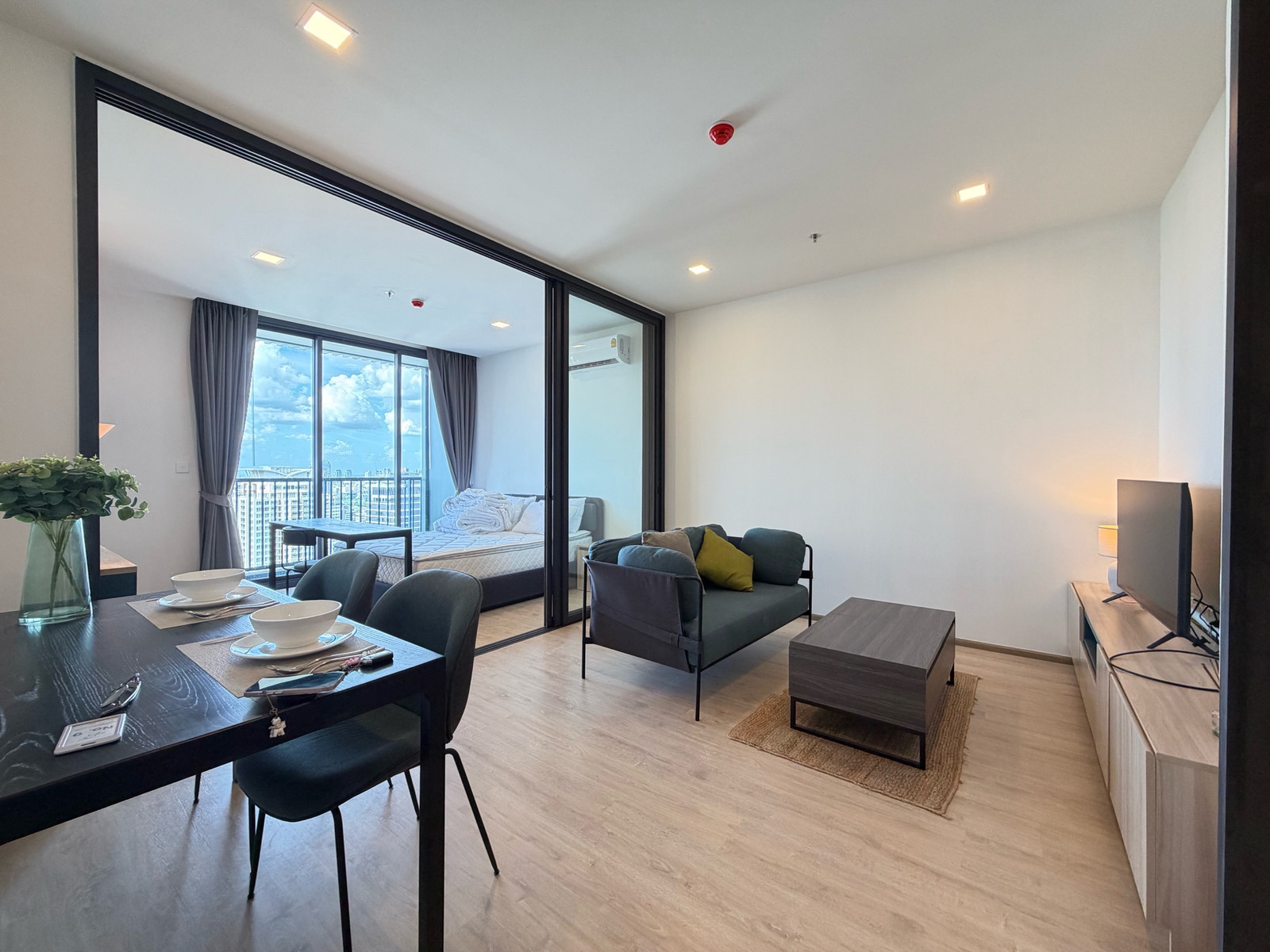 📍XTPHAYATHAI 1นอน1น้ำ *ห้องมุมสวย วิวไม่บล็อค ลดราคาพิเศษมีให้ชมหลายห้องค่ะ📍 📍XTPHAYATHAI 1นอน1น้ำ *ห้องมุมสวย วิวไม่บล็อค ลดราคาพิเศษมีให้ชมหลายห้องค่ะ📍