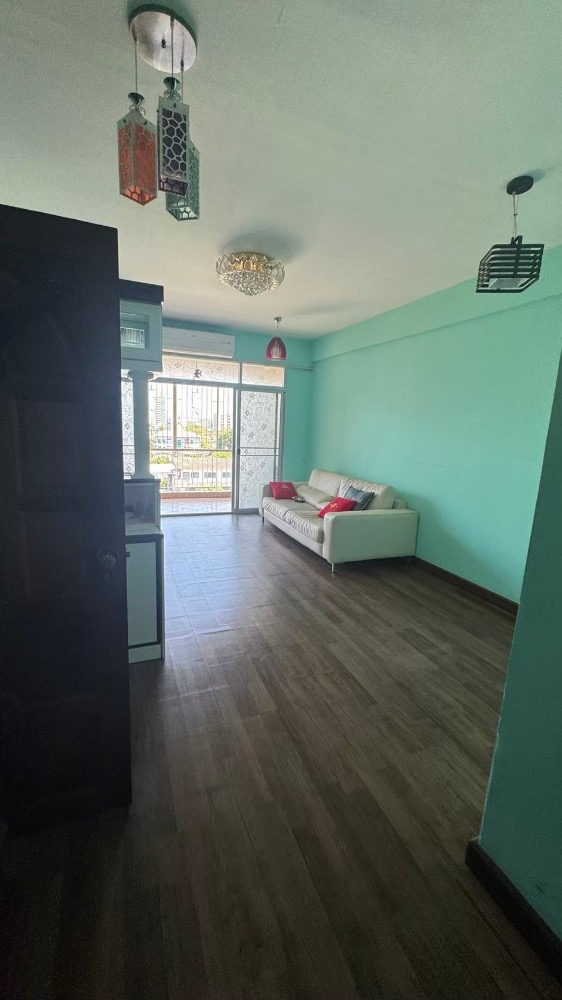 Selling corn pods, condominiums – รูปที่ 2