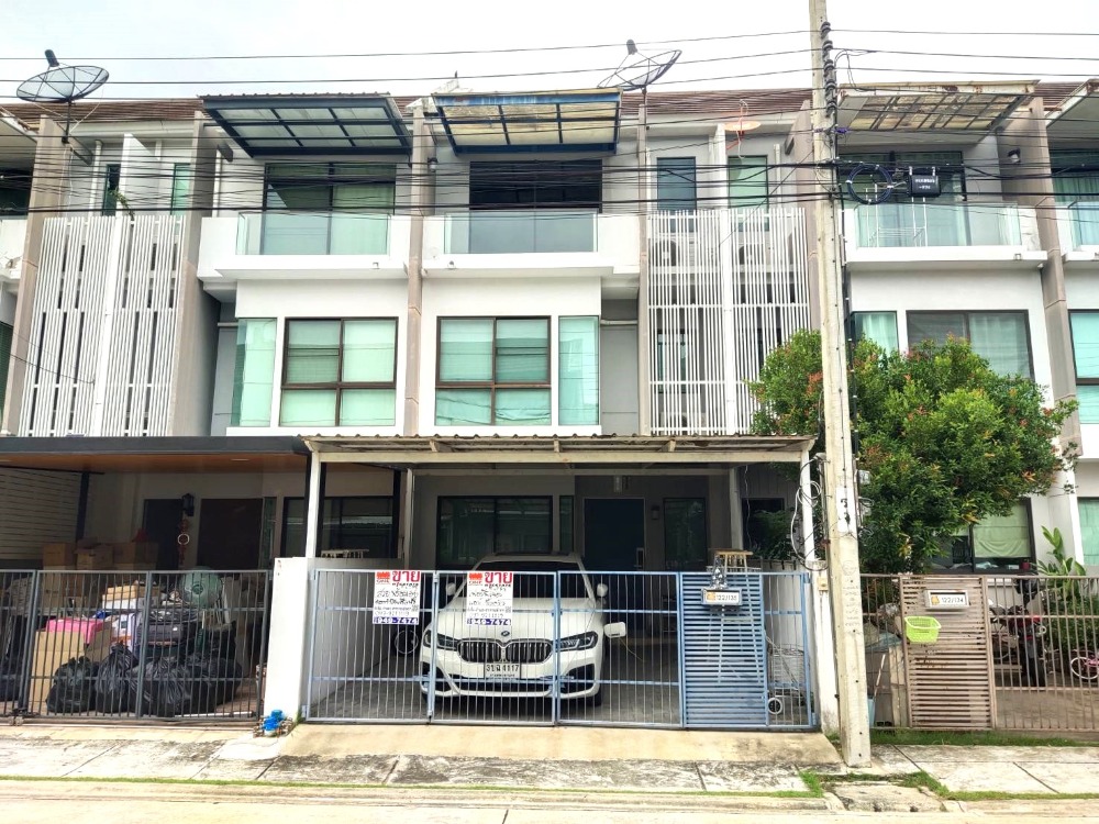 ขาวทาวน์โฮม 3 ชั้น บ้านใหม่ 2 พุทธบูชา แต่งสวย พร้อมอยู่ ขาวทาวน์โฮม 3 ชั้น บ้านใหม่ 2 พุทธบูชา แต่งสวย พร้อมอยู่