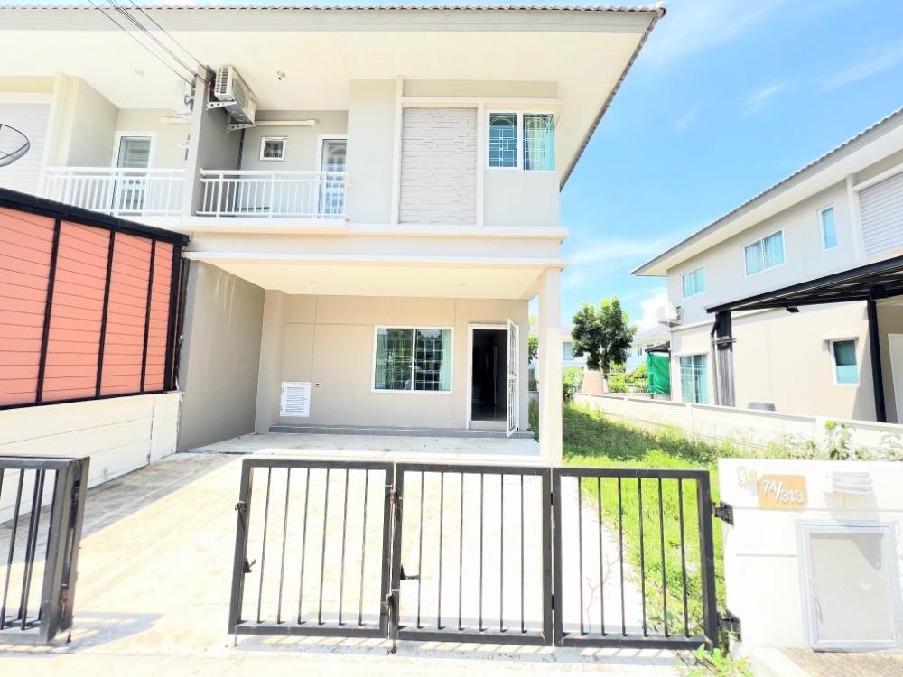 หน้าบ้านไม่ติดใคร หลังบ้านติดสวนโครงการ  บ้านสวยๆ บ้านใหม่ๆ
