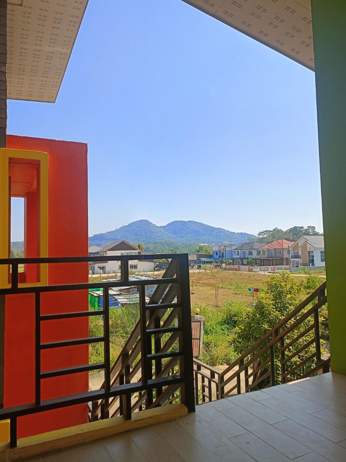 บ้านพร้อมที่ดินเกือบไร่ ใกล้มหาวิทยาลัยแม่ฟ้าหลวงเชียงราย บ้านพร้อมที่ดินเกือบไร่ ใกล้มหาวิทยาลัยแม่ฟ้าหลวงเชียงราย