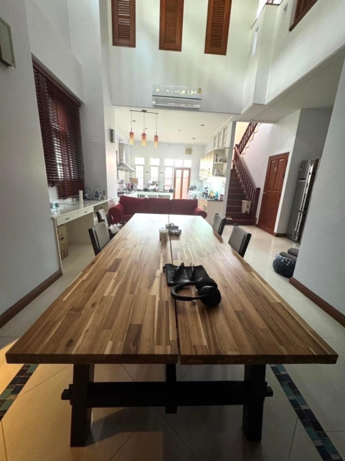 ให้เช่า pool villa 4 ชั้น หรู สุขุมวิท 49 โครงการ Villa 49 เงียบสงบ เป็นส่วนตัว รับสัตว์เลี้ยง – รูปที่ 2