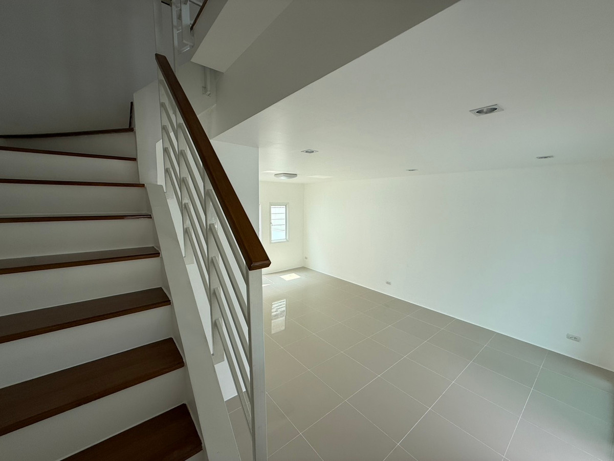 Renovate - หมู่บ้านเดอะ ทรัสต์ ทาวน์ รังสิต – รูปที่ 3
