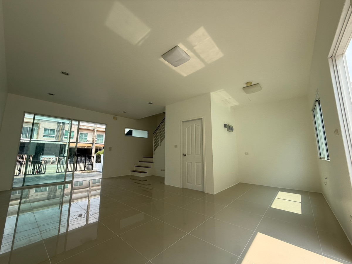 Renovate - หมู่บ้านเดอะ ทรัสต์ ทาวน์ รังสิต – รูปที่ 2