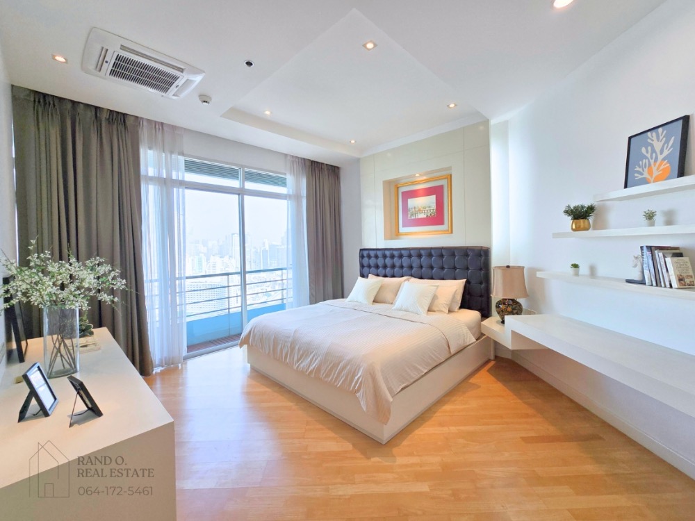 For Sale Riverside Condo 4 Bed 3 Bath Baan Sathorn Chao Phraya