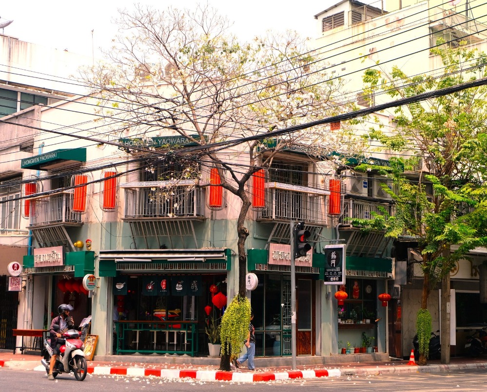 ทำเลทองคำ!! ขาย Lhongmen Cafe&Craft Bar ตกแต่งพร้อม สูง 2 ชั้น หัวมุมแยกลำพูนไชย ใจกลางย่านเยาวราช