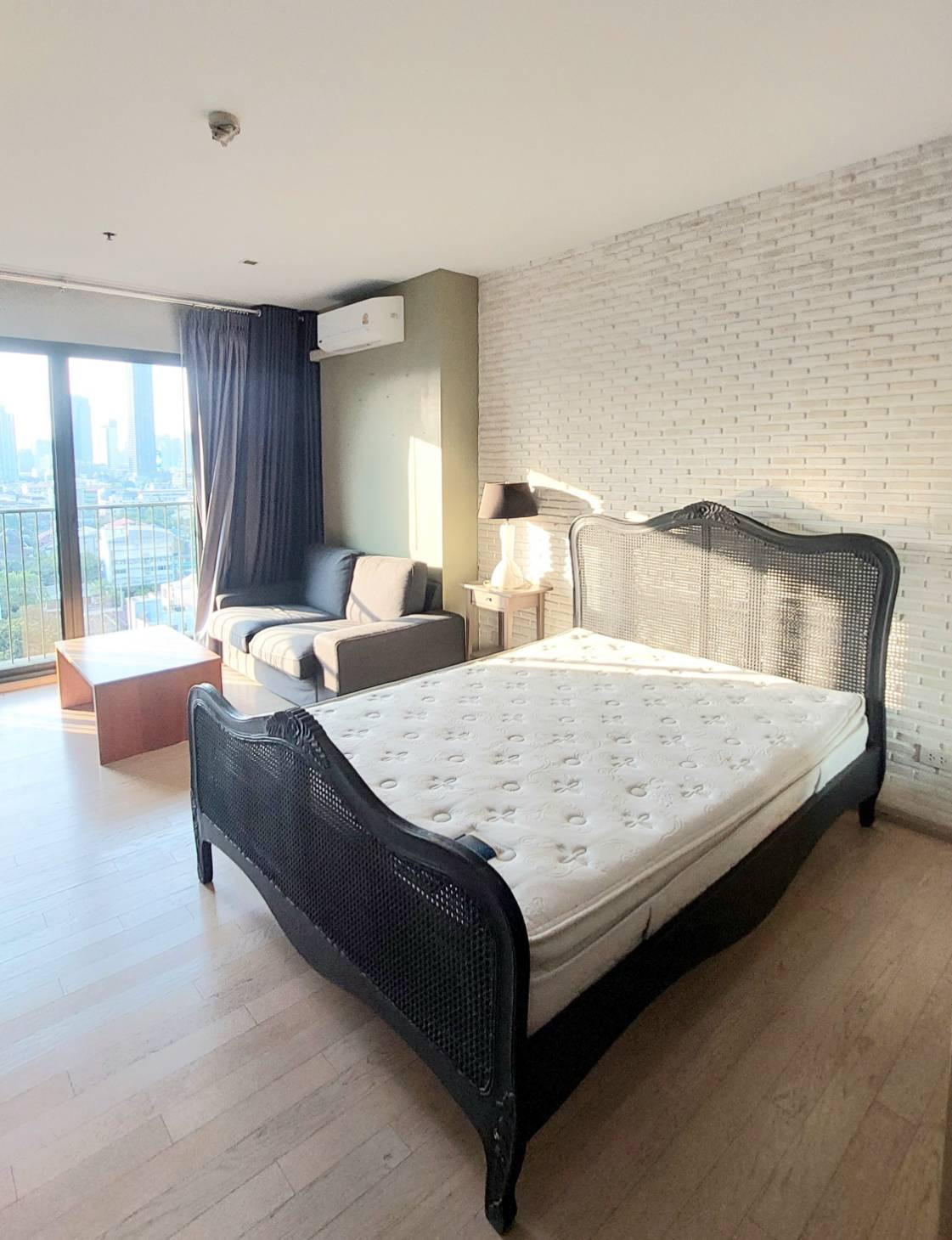 ให้เช่า ห้องสตูดิโอ ชั้นสูง วิวสวย  พื้นที่ขนาด 34 ตร.ม.  ในราคาพิเศษเพียง 15,500 บาทต่อเดือน – รูปที่ 2