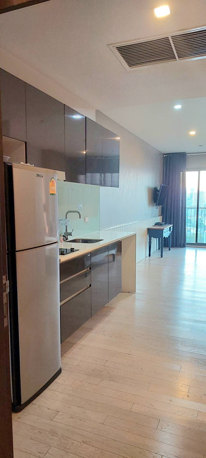 Studio room for rent, size 34 sq m, price 17,500 baht Studio room for rent, size 34 sq m, price 17,500 baht