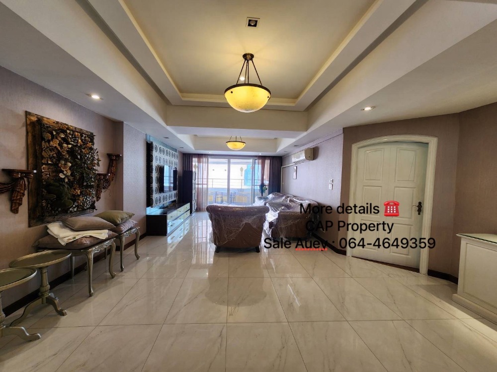 (2 Bed 167 Sqm) 55,000 THB Negotiable - RENT - Pet Friendly @BTS Prompong
