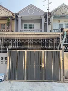 ขายทาวเฮ้าส์ 2 ชั้น 2 นอน 2 น้ำ รีโนเวททั้งหลัง จรัญสนิทวงศ์ 22 ใกล้ MRT จรัญฯ13 ใกล้ศิริราช ตลาดพรานนก