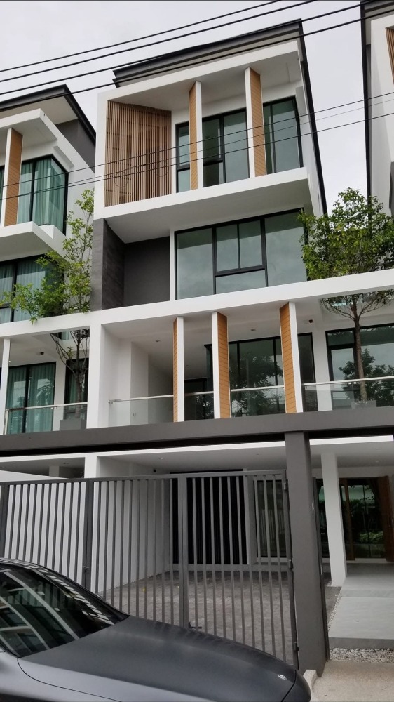 ♦ Home Office at Glam by Asset Wise ♦ In the heart of Lat Phrao-Chok Chai 4 | 49.50 sq.w., 385.00 sq.m. | 3 bedrooms, 4 bathrooms, 1 office | Parking for 4 cars | Near Central Eastville 9 mins. ♦ Home Office at Glam by Asset Wise ♦ In the heart of Lat Phrao-Chok Chai 4 | 49.50 sq.w., 385.00 sq.m. | 3 bedrooms, 4 bathrooms, 1 office | Parking for 4 cars | Near Central Eastville 9 mins.