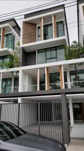 ♦ Home Office at Glam by Asset Wise ♦ ใจกลางลาดพร้าว-โชคชัย4 | 49.50 ตร.ว., 385.00 ตร.ม. | 3 ห้องนอน 4 ห้องน้ำ 1 ออฟฟิศ | ที่จอดรถ 4 คัน | ใกล้ โรงเรียนสตรีวิทยา 2 6 นาที, เซ็นทรัล อีสต์วิลล์ 9 นาที