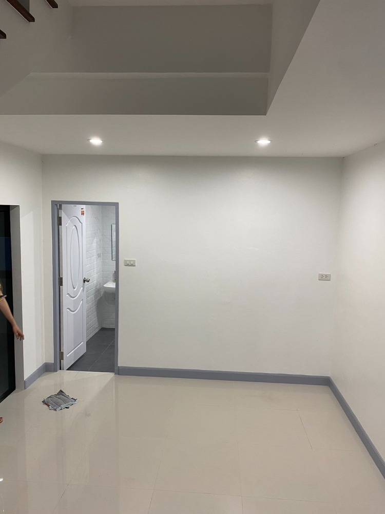 🔥ขายด่วน🔥 บ้านหลังใหญ่ 2 ชั้น 110 ตรวา. ใจกลางเมืองระยอง เหมาะสำหรับการพักผ่อน – รูปที่ 3