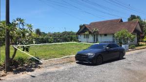 Urgent sale of vacant land, Ekkhenok Village, Mae Ramphueng Beach, Tapong Subdistrict, Mueang District, Rayong Province