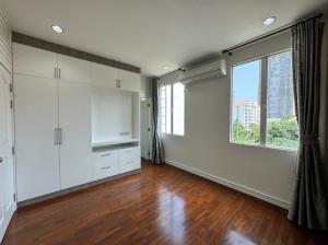 ♦ Prime Location ♦ 4 ชั้น 26.00 ตร.ว., 350.00 ตร.ม. | 4 ห้องนอน 4 ห้องน้ำ, ตกแต่งครบ | ใกล้ เจ อเวนิว ทองหล่อ 1 นาที, เอททองหล่อ 2 นาที, BTS ทองหล่อ 4 นาที