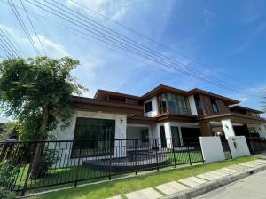 ♦ Prime Location  ♦ Single house 2 storey 5 beds | 134.00 sq.w. 448.00 sq.m. | near Beaconhouse Yamsaard International School 7 mins, Triam Udom Suksa Phatthanakan School 11 mins, Vibharam Hospital 15 mins
