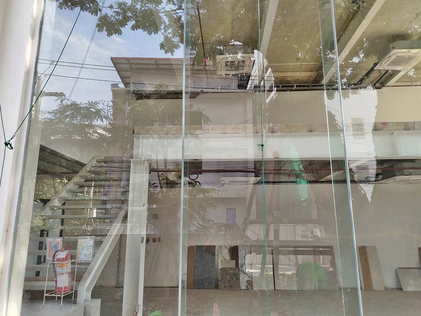 Luxurious Space 175 sqm for Restaurant near BTS Phrom Phong Luxurious Space 175 sqm for Restaurant near BTS Phrom Phong