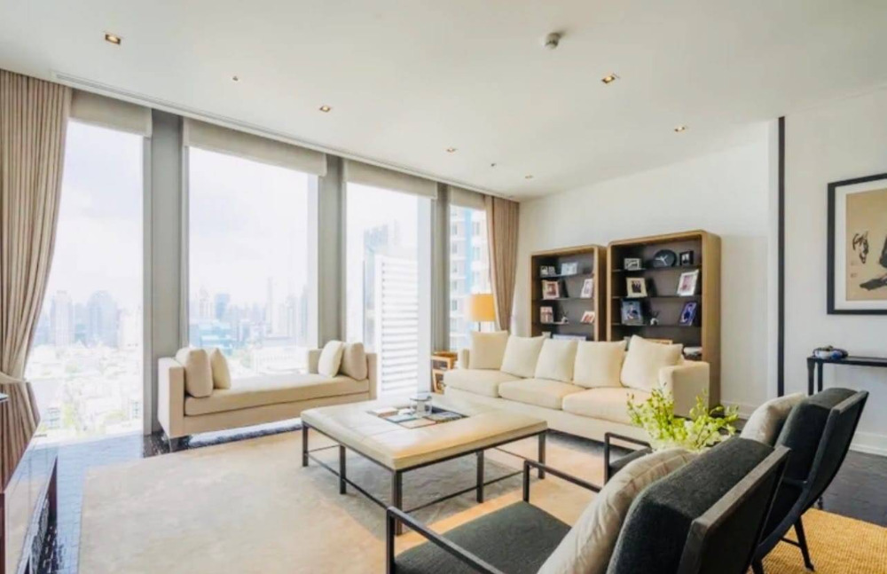 The Ritz Carlton Residences: 3bed 3bath with maid 188sqm. 74,000,000 Am: 0656199198 The Ritz Carlton Residences: 3bed 3bath with maid 188sqm. 74,000,000 Am: 0656199198