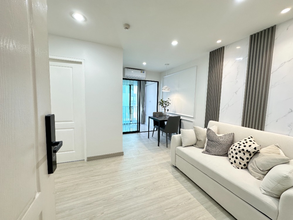 Help every step, Newly renovated room, Modern Style🟢Sofa Bed, Central Building, Pool View, 7th Floor🟢 For Sale Condo ICondo Sukhumvit 105 (Lasalle) Help every step, Newly renovated room, Modern Style🟢Sofa Bed, Central Building, Pool View, 7th Floor🟢 For Sale Condo ICondo Sukhumvit 105 (Lasalle)