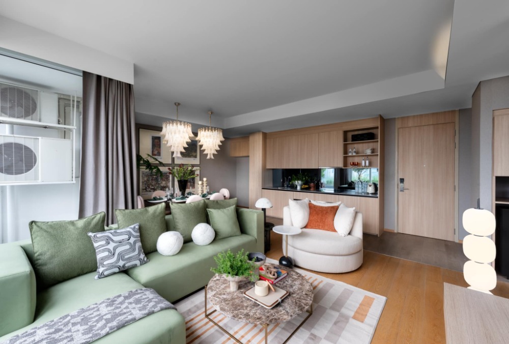 junior Penthouse Unit for Sale at Siamese Exclusive Sukhumwit 42 with fully decoration .