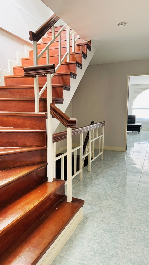 ทาวน์เฮาส์ย่านอ่อนนุชให้เช่า 20 ตรว. 3 ห้องนอน 3 ห้องน้ำ เหมาะสำหรับ Air BnB – รูปที่ 4