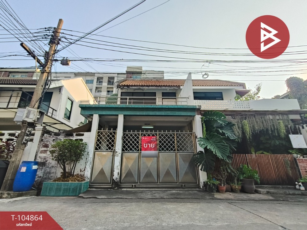 Townhouse for sale, area 27 square wah, Bang Sue, Bangkok