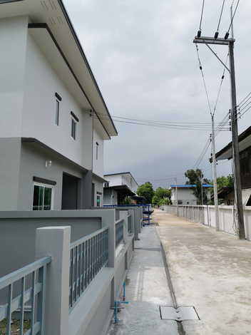 Land for sale with 1 rai of buildings, 90 square wah, suitable for business To contract the profits with the title deed, Lat Lum Kaeo, Pathum Thani – รูปที่ 3